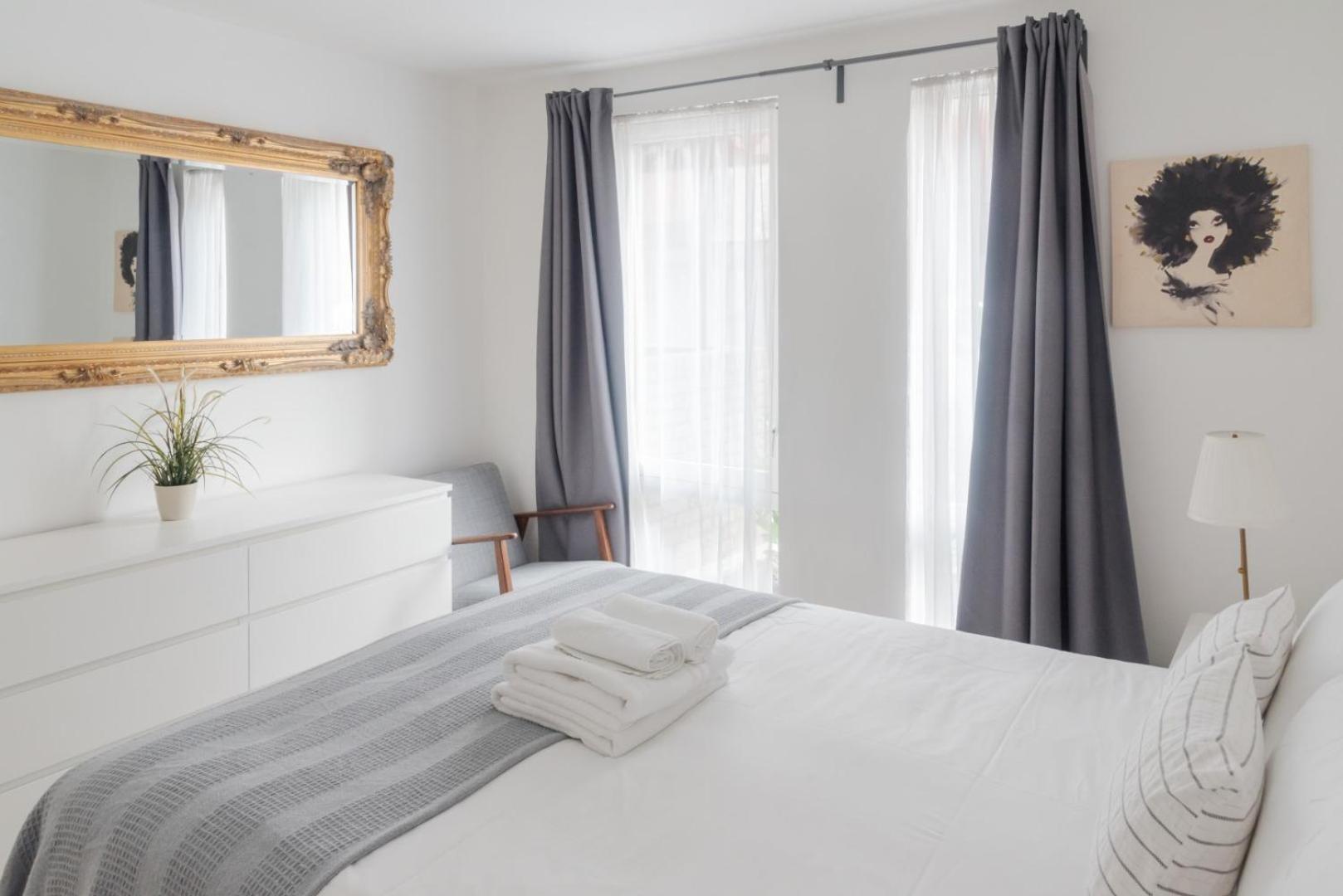 The City Song 1 Bedroom Apartment In Rotherhithe London Exterior photo